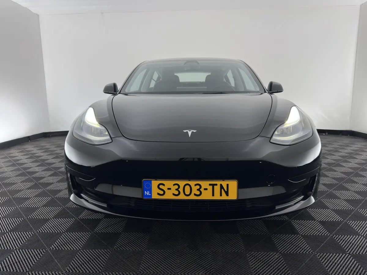 RWD 60 kWh [3-Fase-11kW ] {SoH-88%} (INCL-BTW) Aut. *PANO | LEATHER | KEYLESS | FULL-LED | MEMORY-PACK | TOPVIEW | DAB | CARPLAY | DIGI-COCKPIT | LANE-ASSIST | HEATED-COMFORTSEATS | AUTOPILO