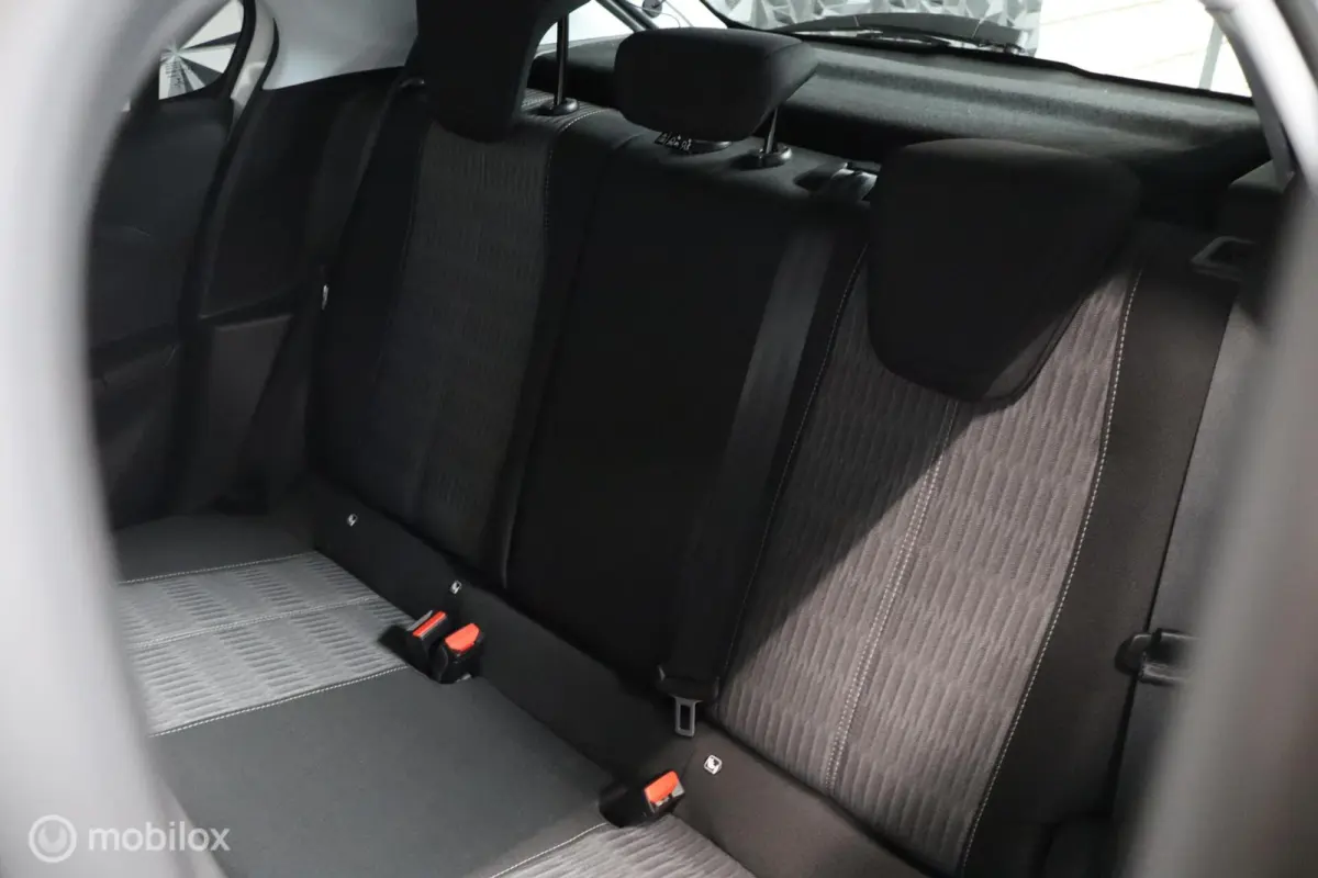 1.2 Edition | Carplay | Lane | Parkeersensor | AC