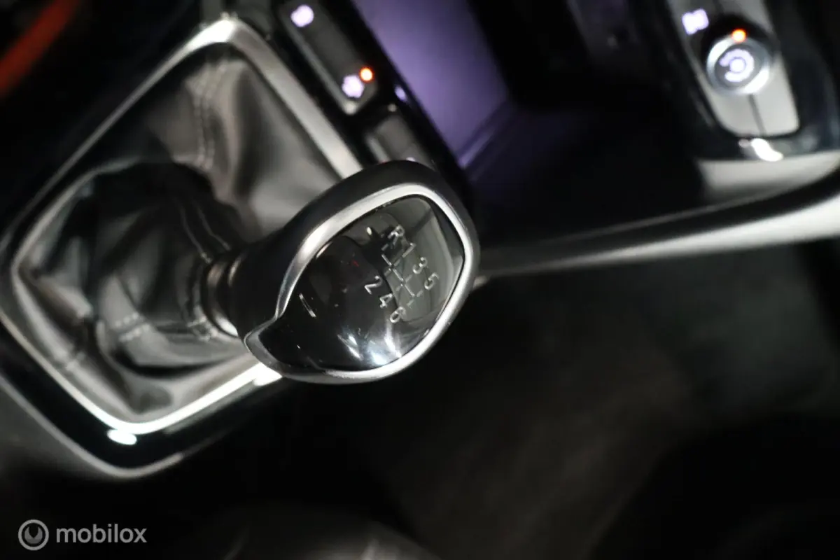 1.2 Edition | Carplay | Lane | Parkeersensor | AC