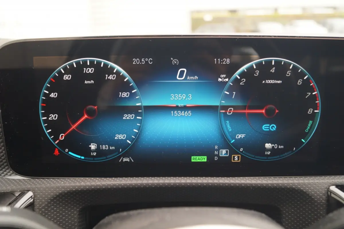250e Business Solution Luxury Limited -LEER-