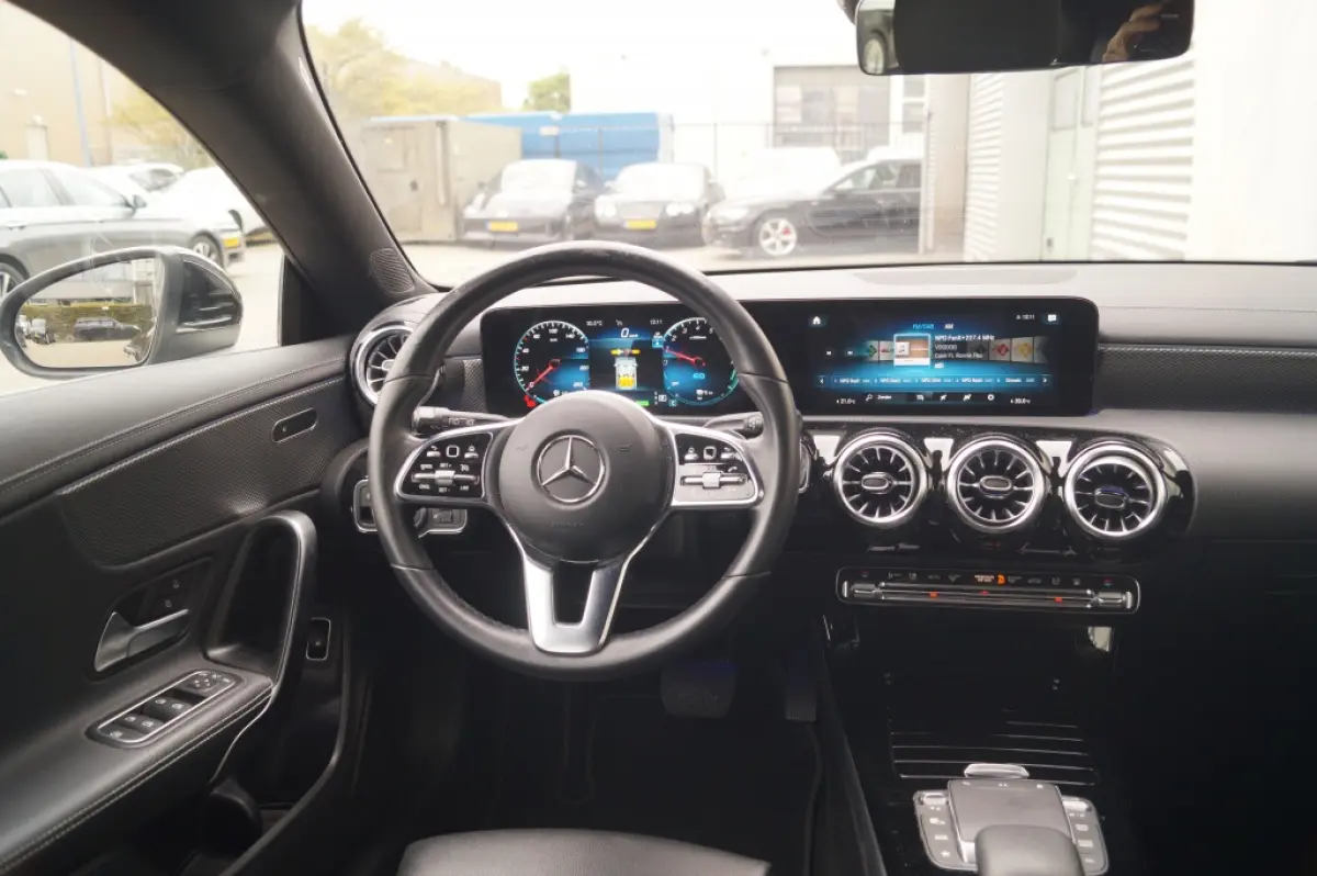 250e Business Solution Luxury Limited -LEER-