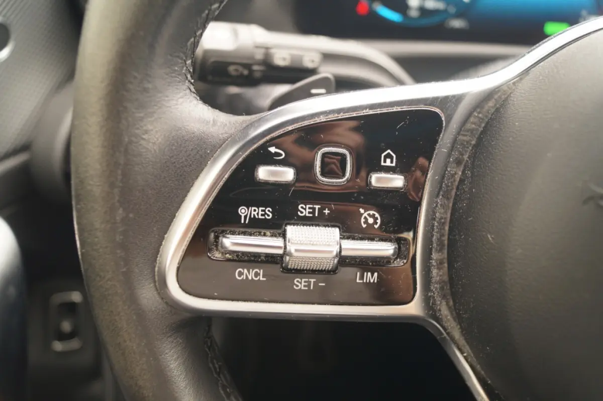 250e Business Solution Luxury Limited -LEER-