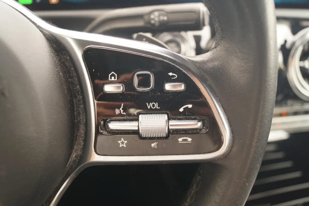 250e Business Solution Luxury Limited -LEER-