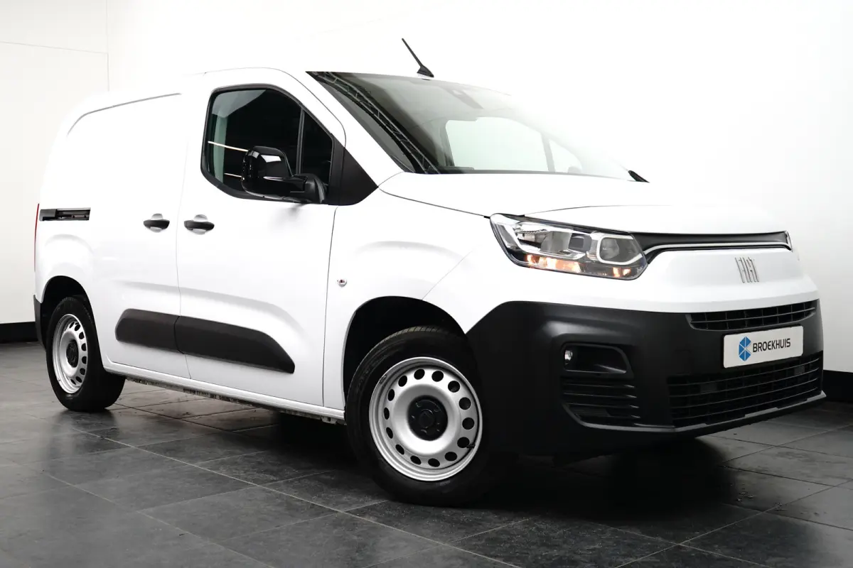 1.5 BlueHDi 130 EAT8 S&S L1 NAVI | CAMERA | CRUISE | Airconditioning | Centrale vergrendeling met Afstandsbediening