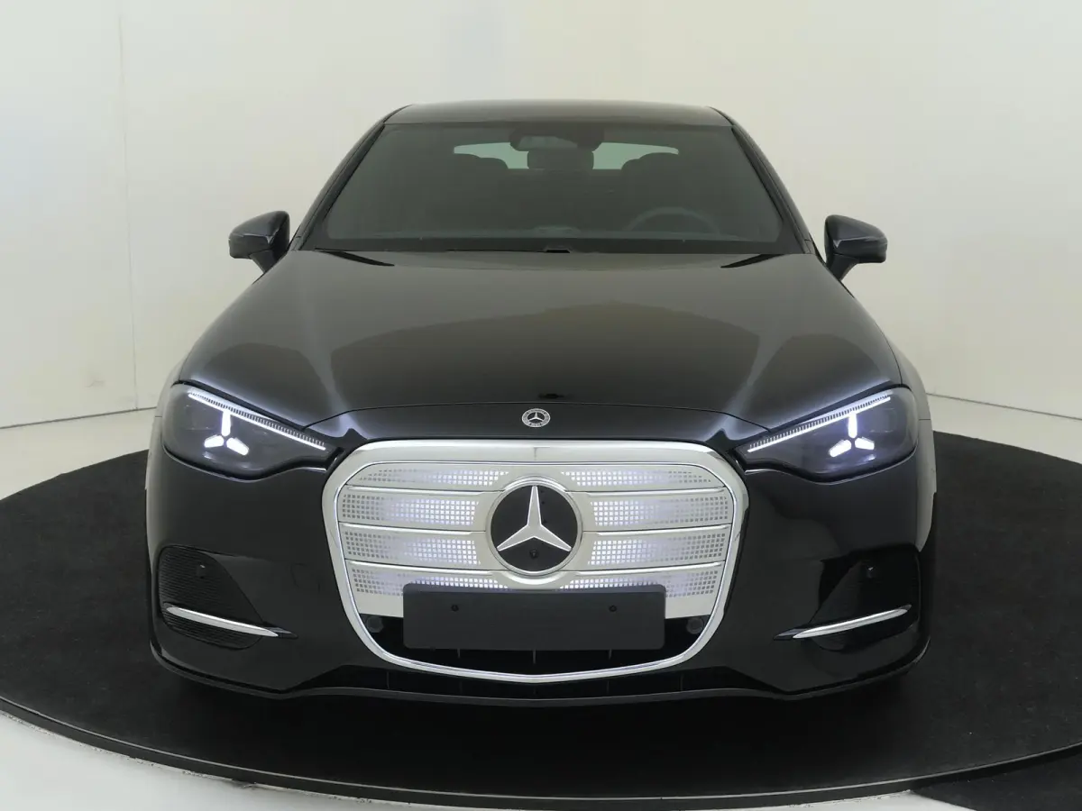 400 4MATIC Business Solution Luxury 94 kWh / Trekhaak / Rij-Assistentieplus / Superscreen / Memory-Stoelen /
