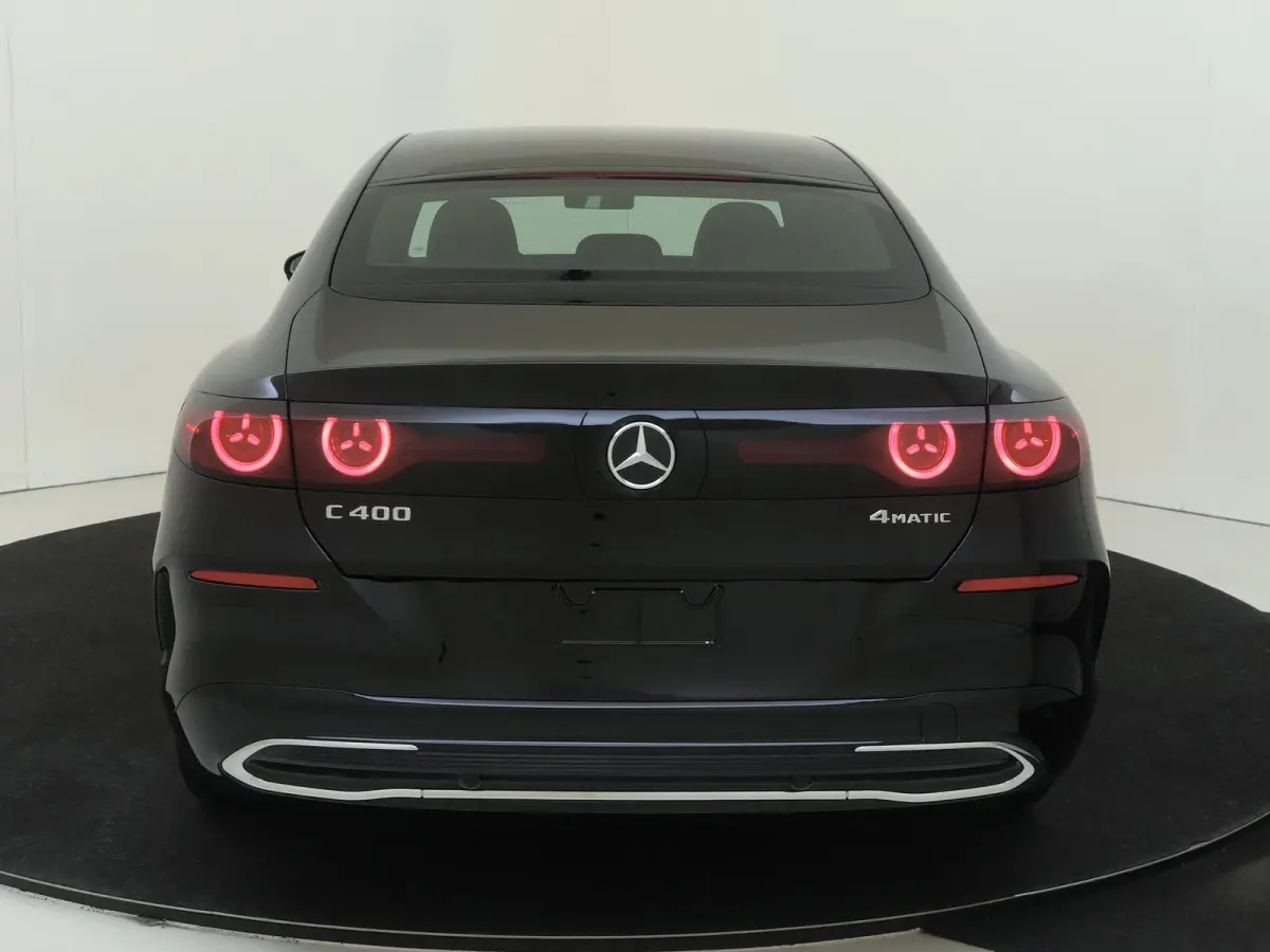 400 4MATIC Business Solution Luxury 94 kWh / Trekhaak / Rij-Assistentieplus / Superscreen / Memory-Stoelen /
