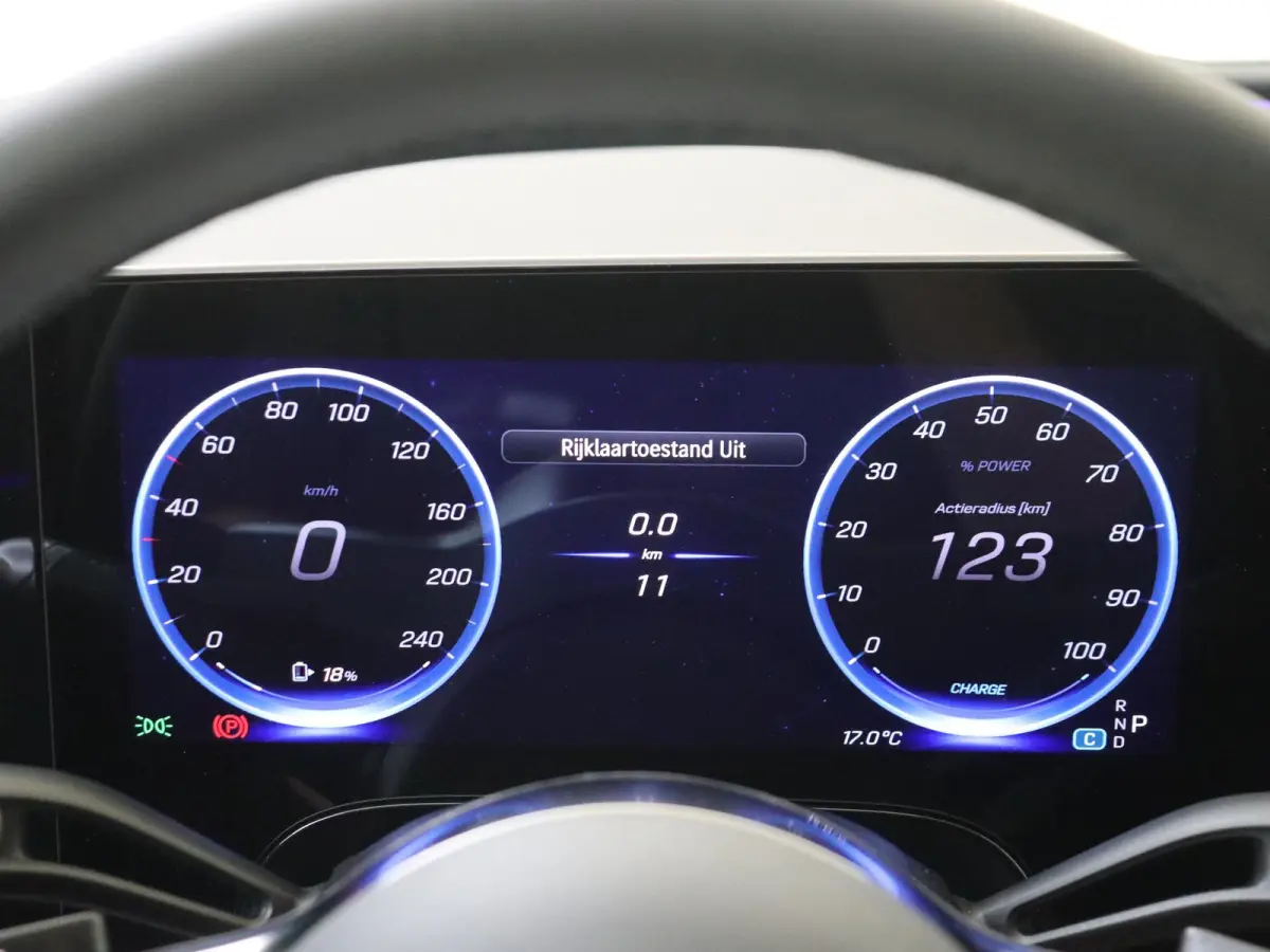 400 4MATIC Business Solution Luxury 94 kWh / Trekhaak / Rij-Assistentieplus / Superscreen / Memory-Stoelen /