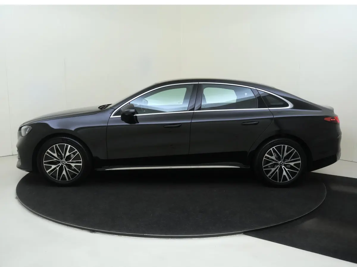 400 4MATIC Business Solution Luxury 94 kWh / Trekhaak / Rij-Assistentieplus / Superscreen / Memory-Stoelen /
