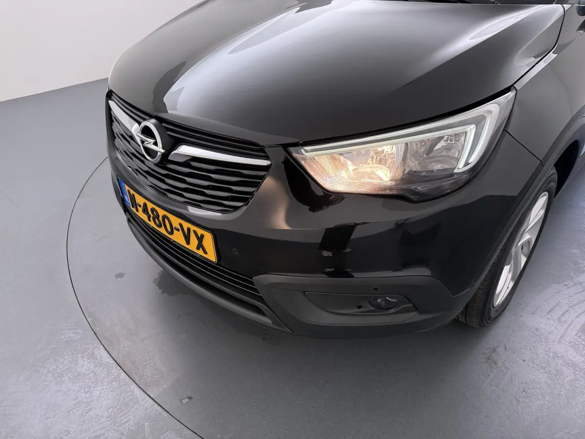 1.2 Turbo Online Edition / Navigatie via Carplay / Parkeersensoren / Stuur -en Stoelverwarmd / 16'' LMV