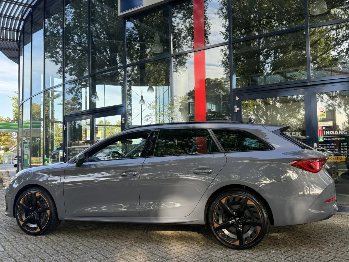 1.4 e-Hybrid VZ Adrenaline | SOH 94,93 % | PDC + Camera | Climate control | Apple CarPlay/ Android Auto | LM Velgen |