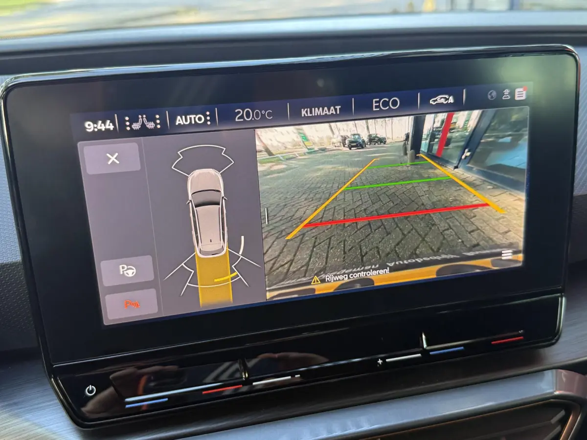 1.4 e-Hybrid VZ Adrenaline | SOH 94,93 % | PDC + Camera | Climate control | Apple CarPlay/ Android Auto | LM Velgen |