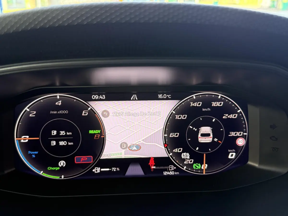 1.4 e-Hybrid VZ Adrenaline | SOH 94,93 % | PDC + Camera | Climate control | Apple CarPlay/ Android Auto | LM Velgen |
