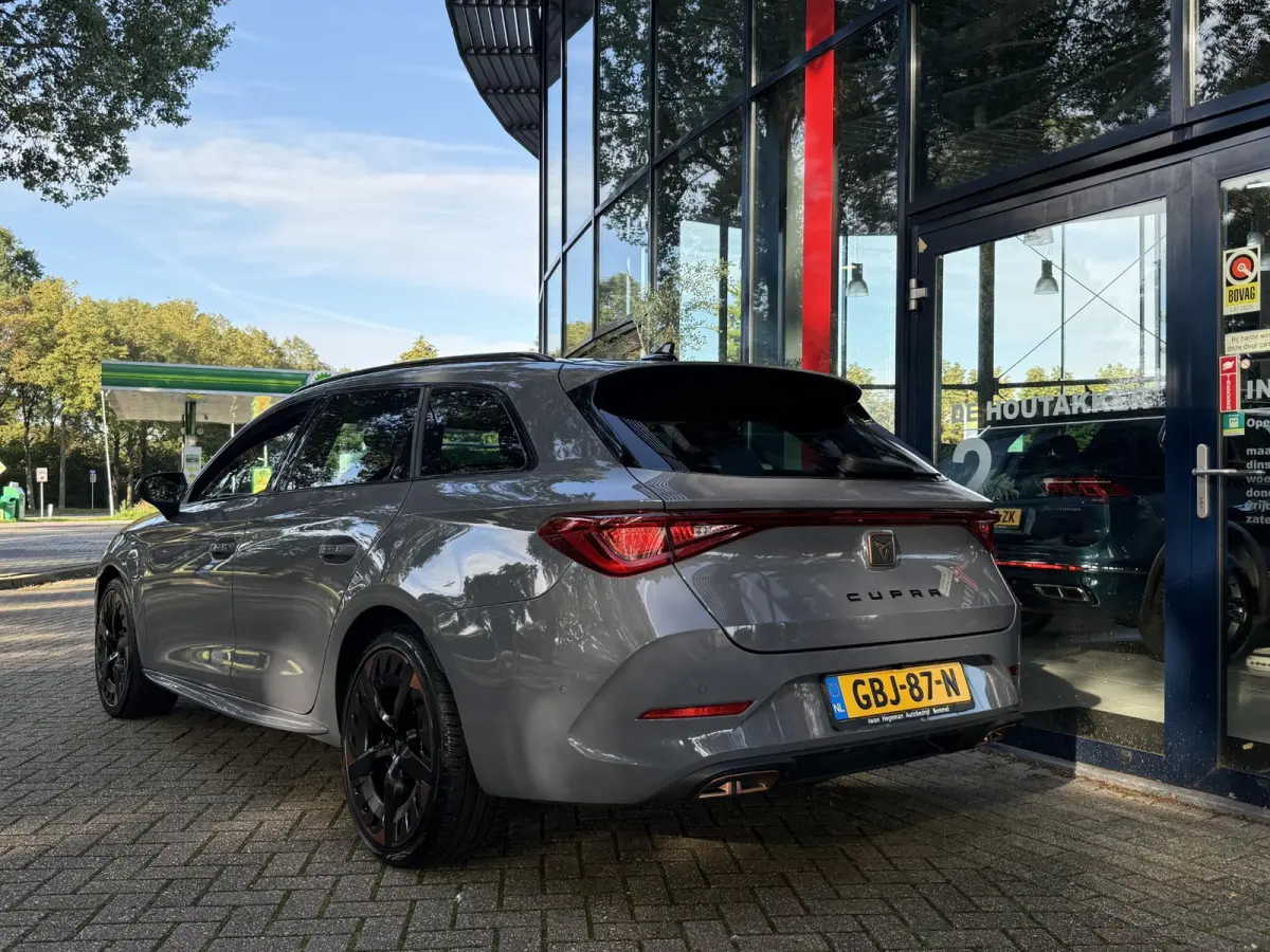 1.4 e-Hybrid VZ Adrenaline | SOH 94,93 % | PDC + Camera | Climate control | Apple CarPlay/ Android Auto | LM Velgen |