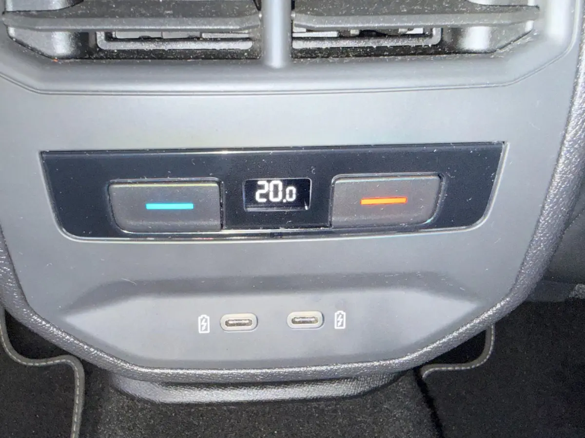 1.4 e-Hybrid VZ Adrenaline | SOH 94,93 % | PDC + Camera | Climate control | Apple CarPlay/ Android Auto | LM Velgen |
