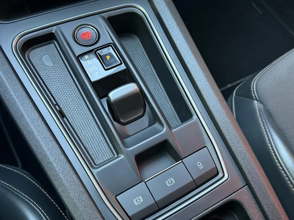 1.4 e-Hybrid VZ Adrenaline | SOH 94,93 % | PDC + Camera | Climate control | Apple CarPlay/ Android Auto | LM Velgen |