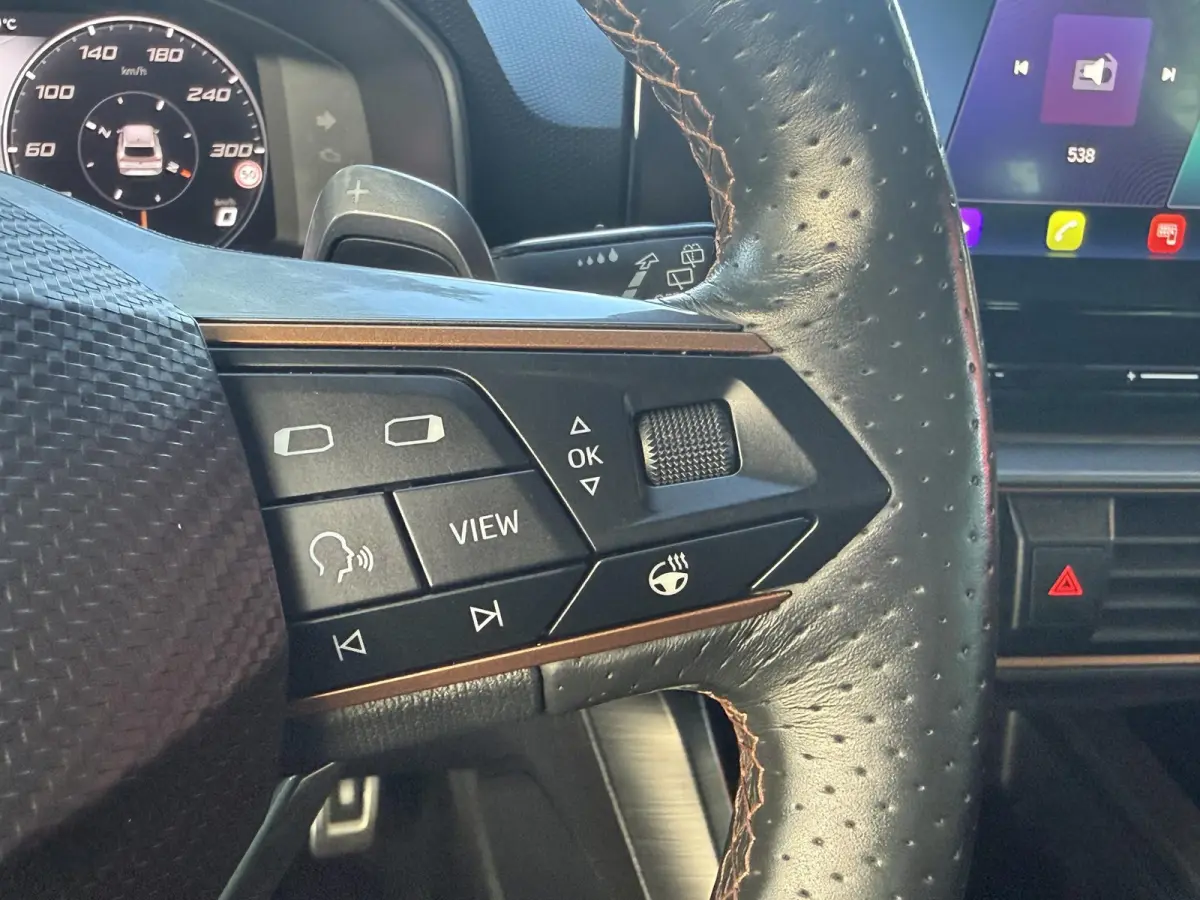 1.4 e-Hybrid VZ Adrenaline | SOH 94,93 % | PDC + Camera | Climate control | Apple CarPlay/ Android Auto | LM Velgen |