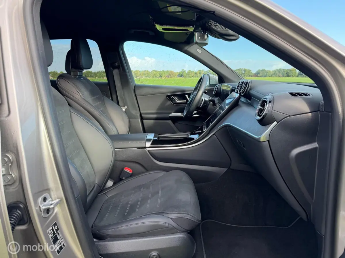 4MATIC AMG-LINE ADVANCED | MEMORY