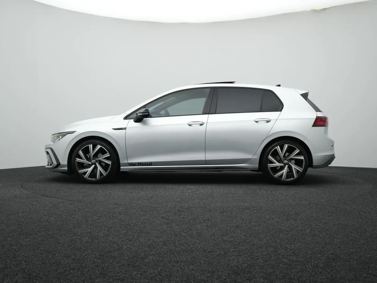 1.5 eTSI R-Line Business | IQ Matrix | Apple Carplay/Android Auto | Panorama dak | Black Style | Sfeerverlichting |