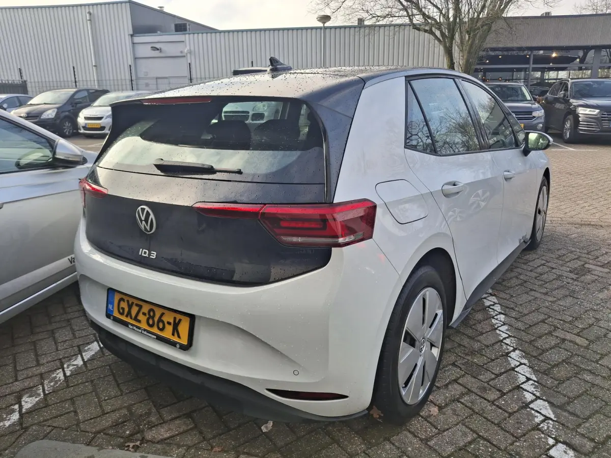 Pure Oranje Edition 52 kWh | DEMO | PARKEERSENSOREN | APPLE CARPLAY / ANDROID AUTO |