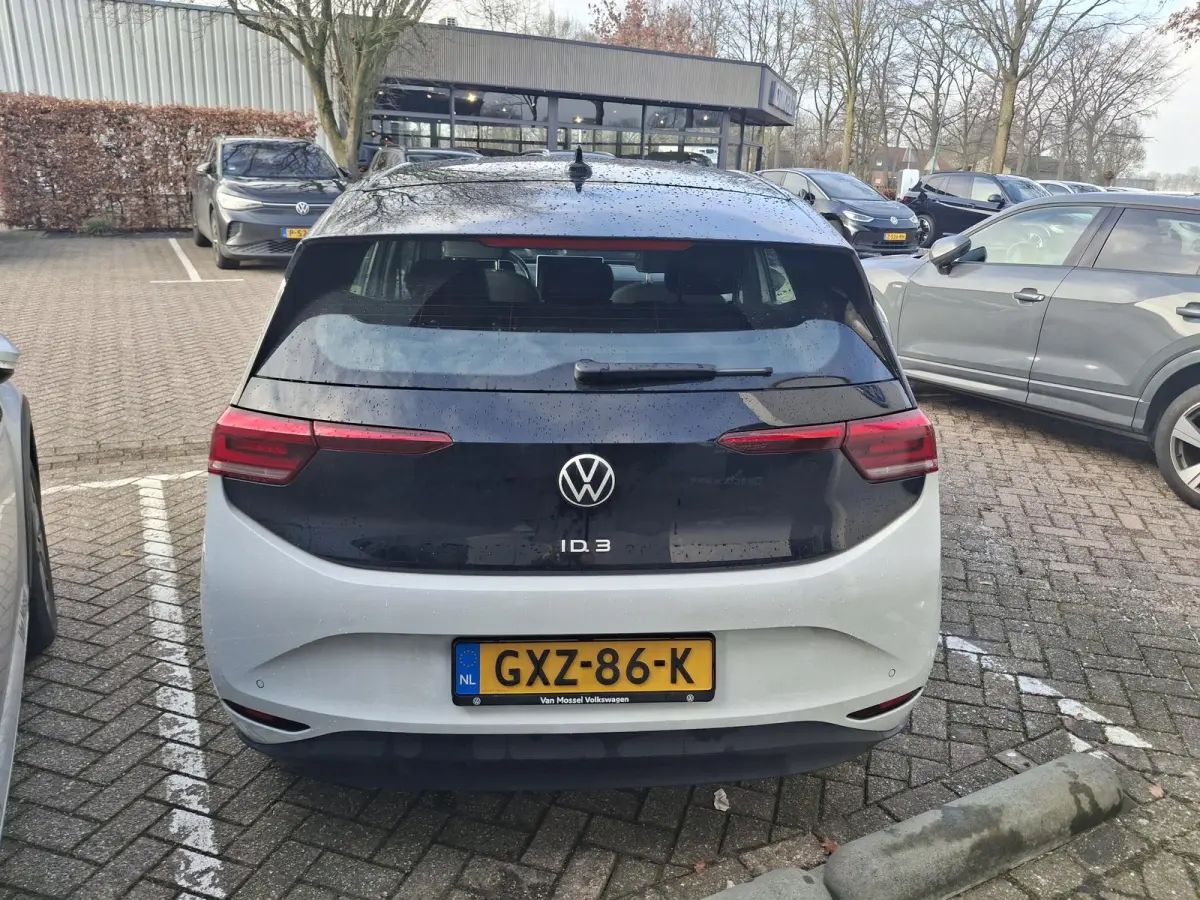 Pure Oranje Edition 52 kWh | DEMO | PARKEERSENSOREN | APPLE CARPLAY / ANDROID AUTO |