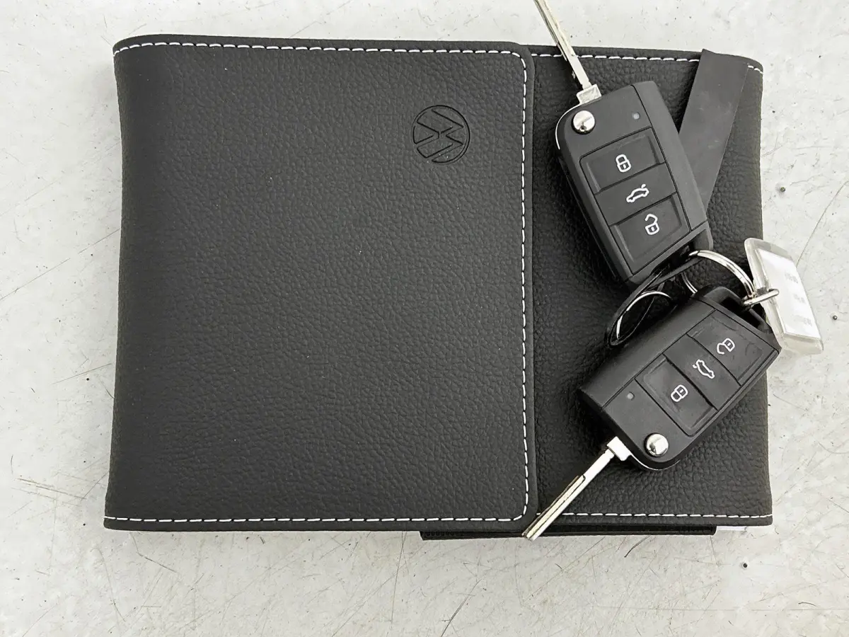1.0 TSI Life Edition |  ACHTERUITRIJCAMERA | PARKEERSENSOREN | APPLE CARPLAY / ANDROID AUTO |