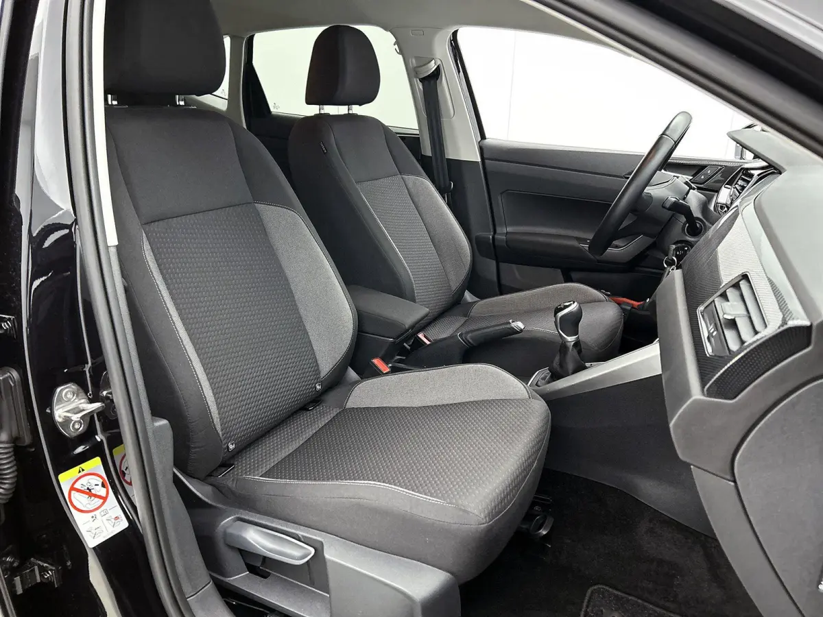1.0 TSI Life Edition |  ACHTERUITRIJCAMERA | PARKEERSENSOREN | APPLE CARPLAY / ANDROID AUTO |