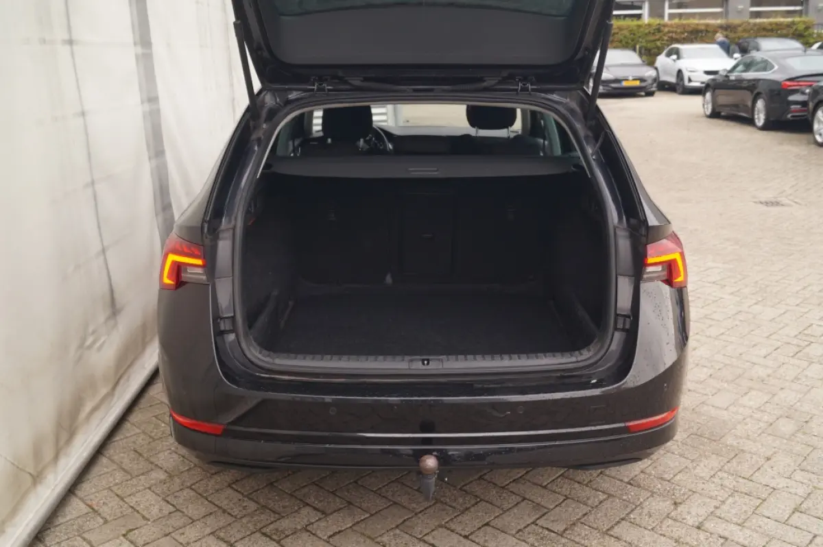 1.0 TSI 110pk Business Edition -NAVI-ECC-TREKHAAK-