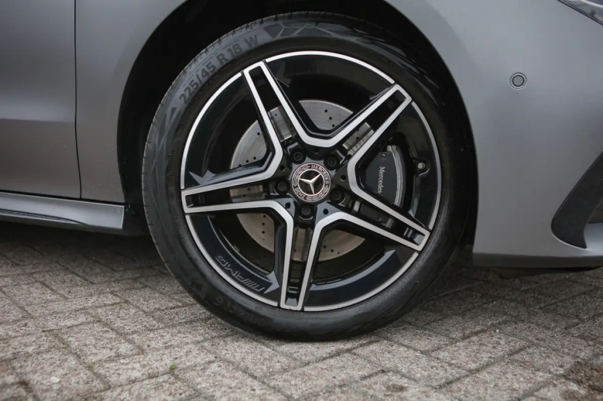 250e AMG | Pano | BTW | Sfeerverlichting |