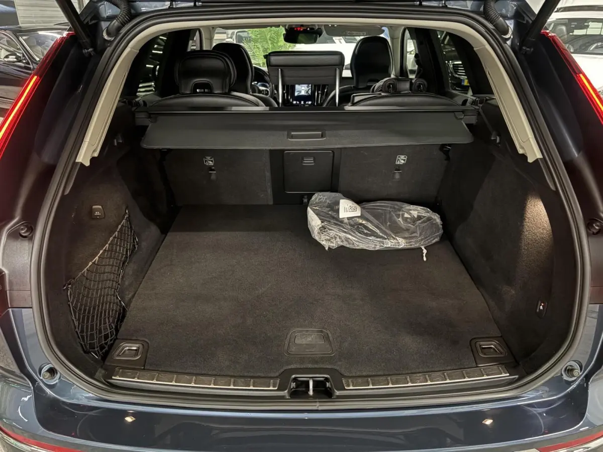 2.0 Recharge T8 AWD Inscription Expression|Pano|Trekhaak|Leder