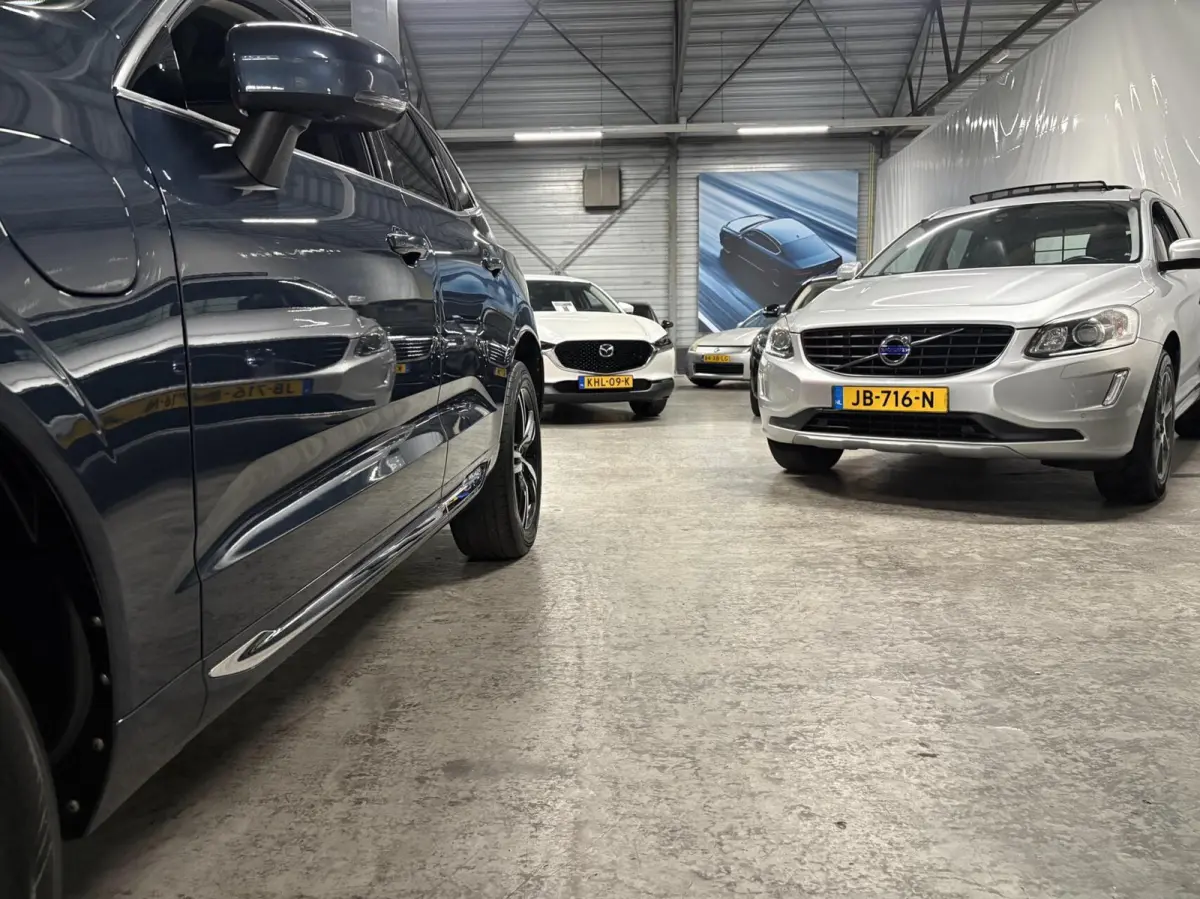2.0 Recharge T8 AWD Inscription Expression|Pano|Trekhaak|Leder