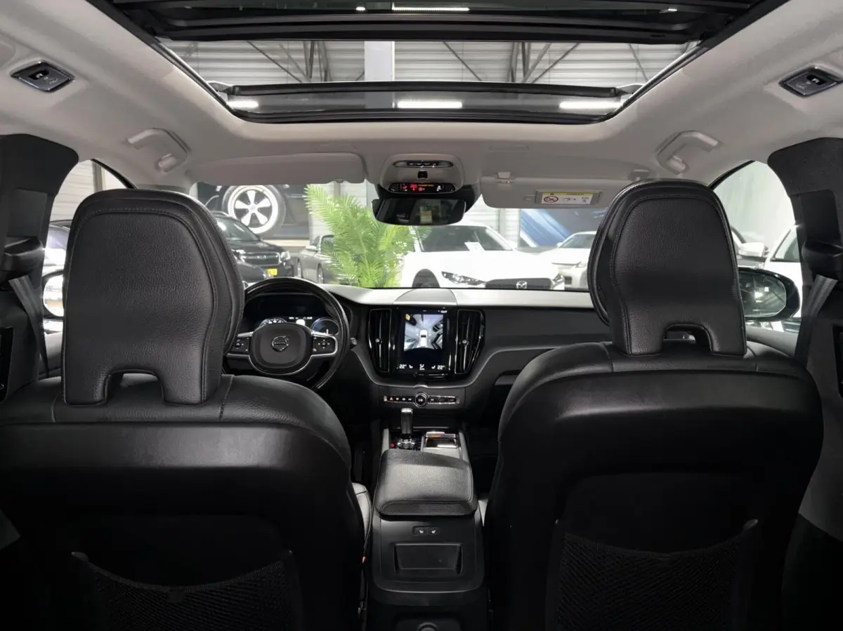 2.0 Recharge T8 AWD Inscription Expression|Pano|Trekhaak|Leder