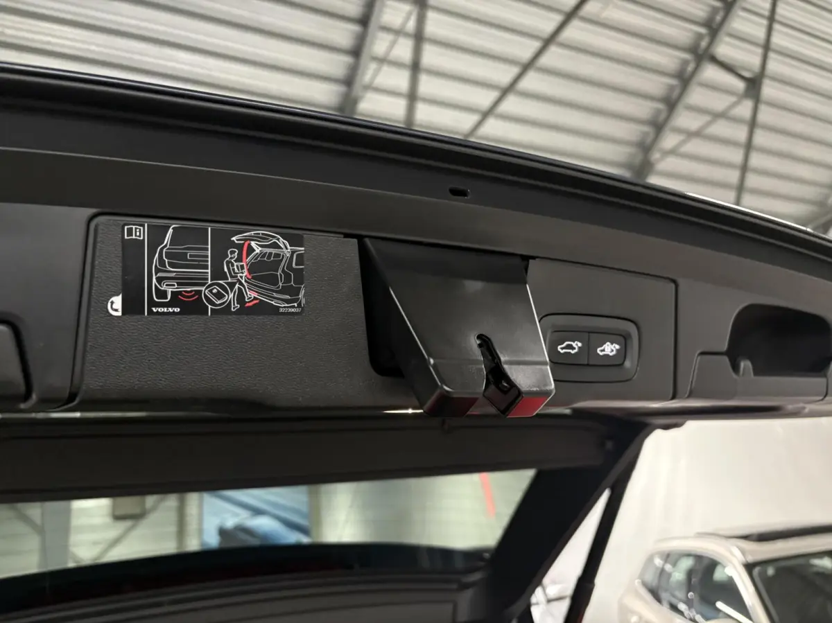 2.0 Recharge T8 AWD Inscription Expression|Pano|Trekhaak|Leder