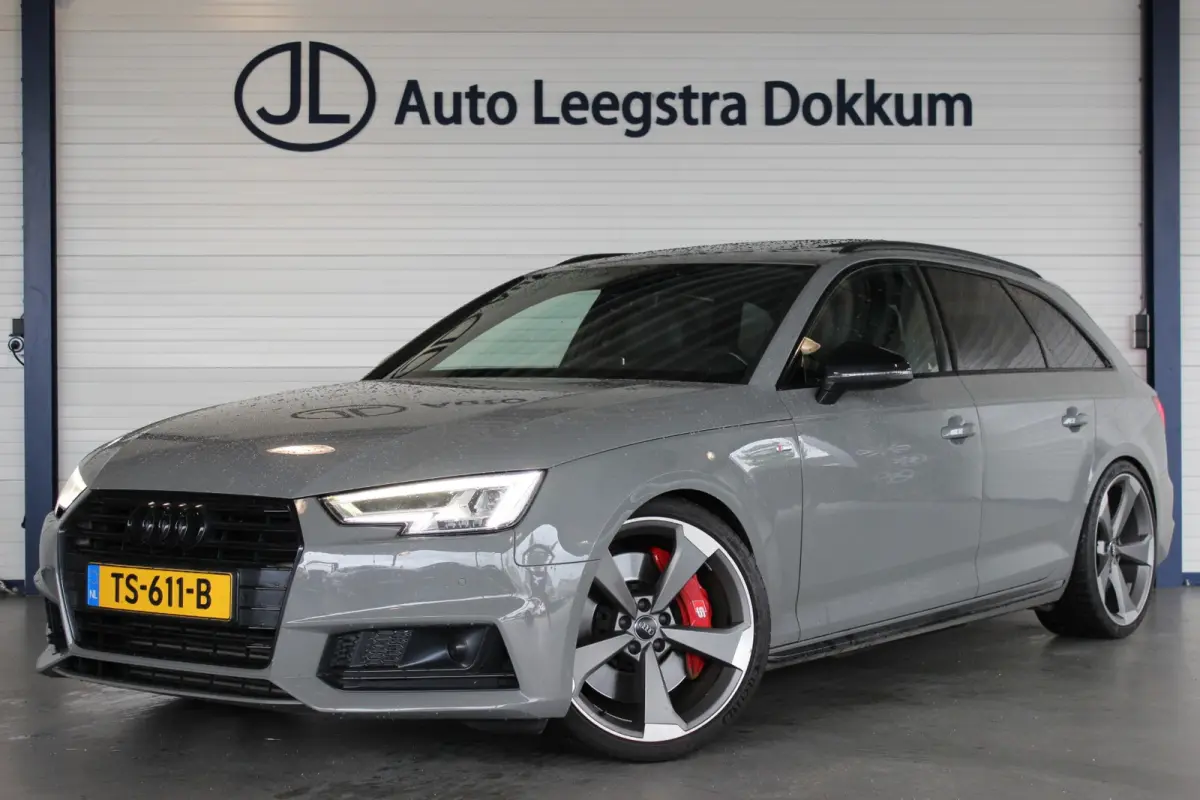 2.0 TFSI MHEV S-Line Black Edition Pano | Standkachel | Keyless | Trekhaak | Virtual Cockpit | RS4 Remmen | Leder | Stoelverw. | Adapt. Cruise | 20" LMV | Camera | PDC V+A
