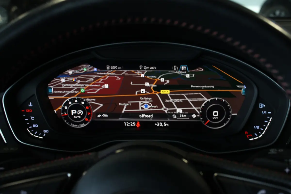 2.0 TFSI MHEV S-Line Black Edition Pano | Standkachel | Keyless | Trekhaak | Virtual Cockpit | RS4 Remmen | Leder | Stoelverw. | Adapt. Cruise | 20" LMV | Camera | PDC V+A