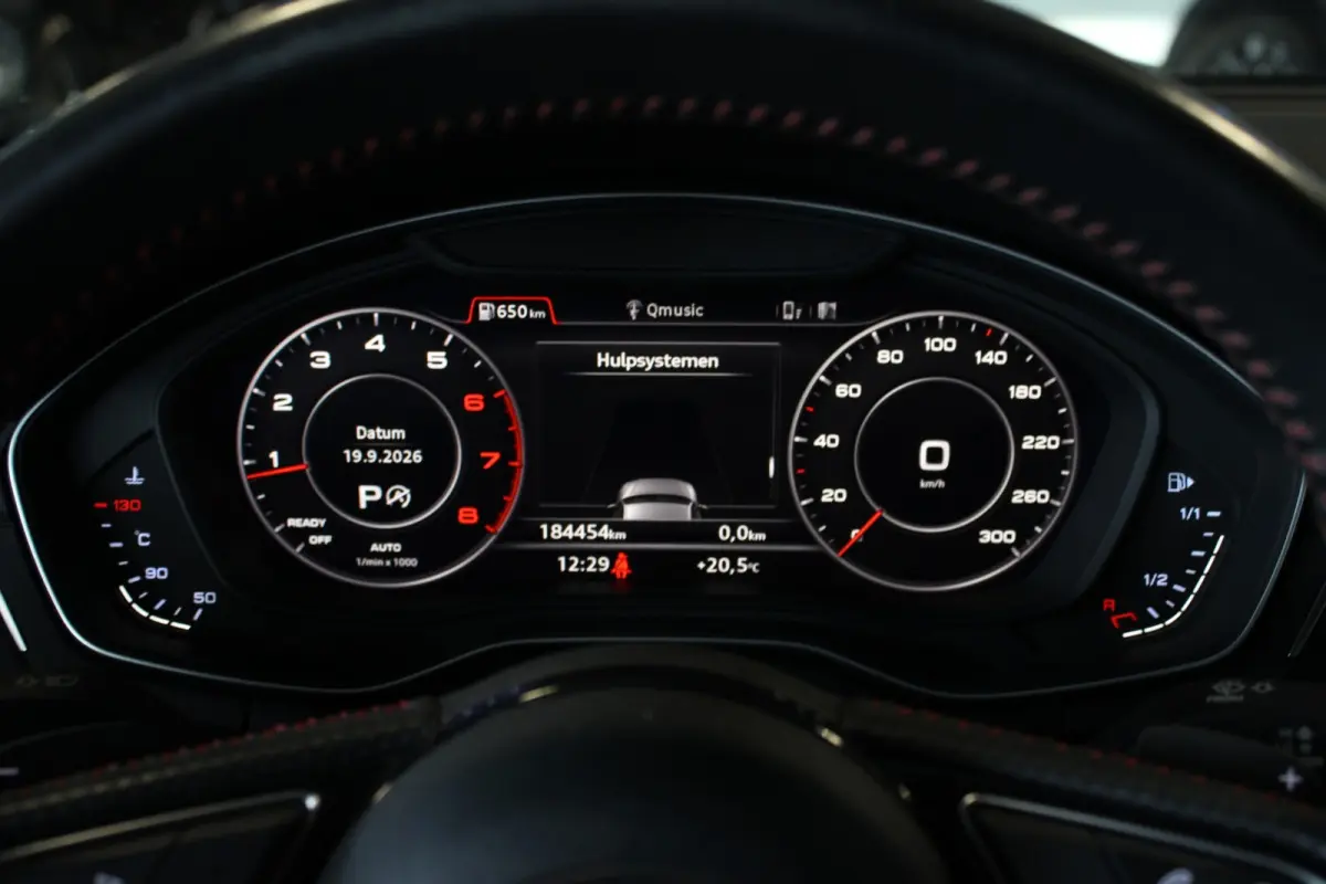 2.0 TFSI MHEV S-Line Black Edition Pano | Standkachel | Keyless | Trekhaak | Virtual Cockpit | RS4 Remmen | Leder | Stoelverw. | Adapt. Cruise | 20" LMV | Camera | PDC V+A