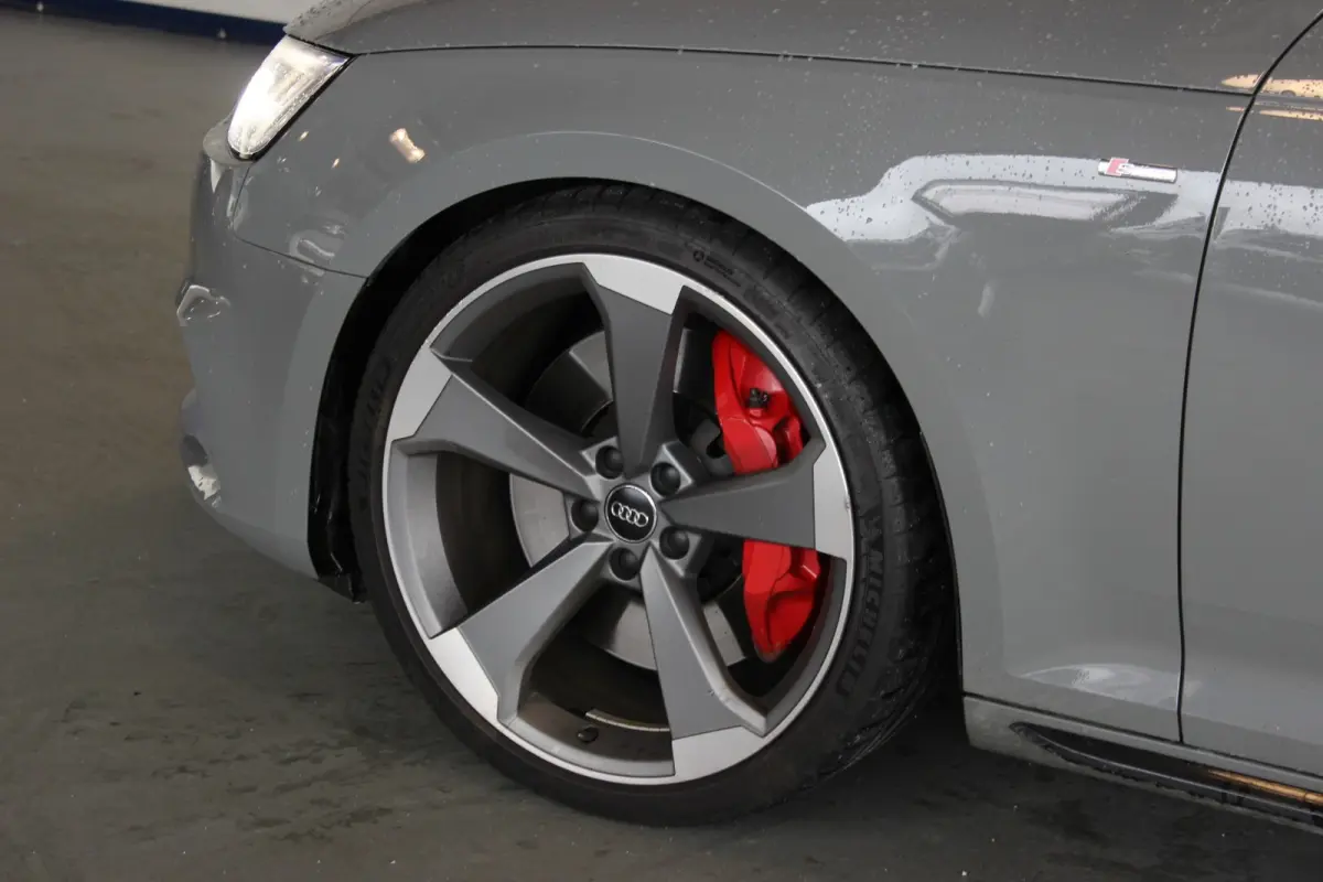 2.0 TFSI MHEV S-Line Black Edition Pano | Standkachel | Keyless | Trekhaak | Virtual Cockpit | RS4 Remmen | Leder | Stoelverw. | Adapt. Cruise | 20" LMV | Camera | PDC V+A