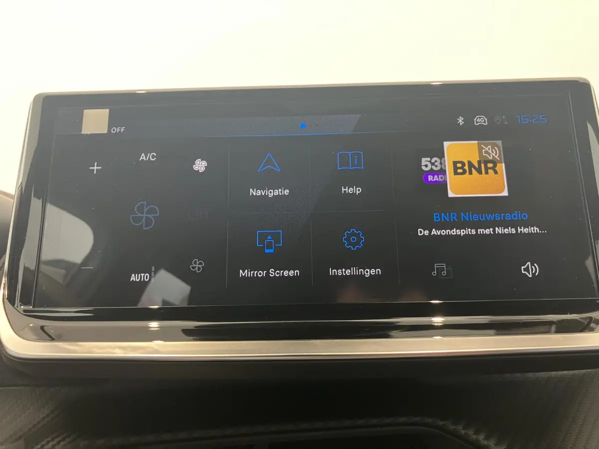 1.2 Hybrid 145 Allure | 21% AKTIE ! | APPLE CARPLAY & ANDROID AUTO | NAVIGATIE | VOL LED |