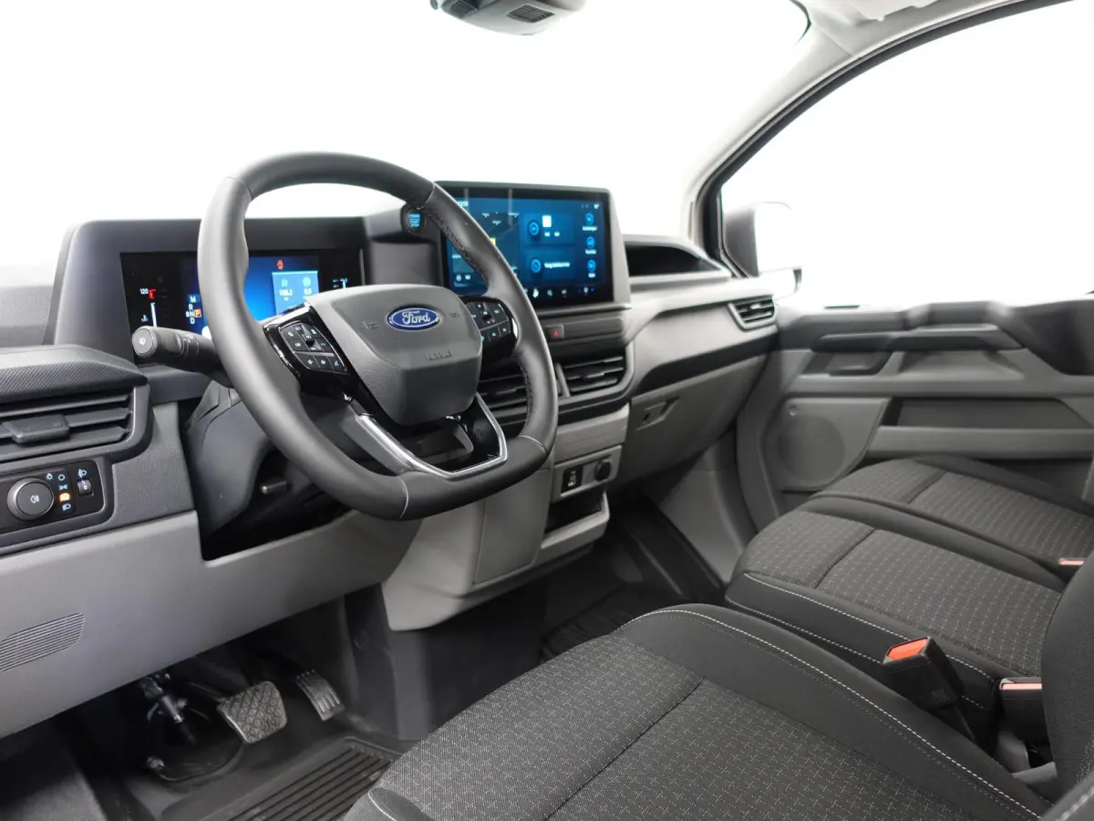 300 2.0 TDCI L2H1 Trend NM Automaat Airco Navigatie Cruise Control Parkeersensoren Camera