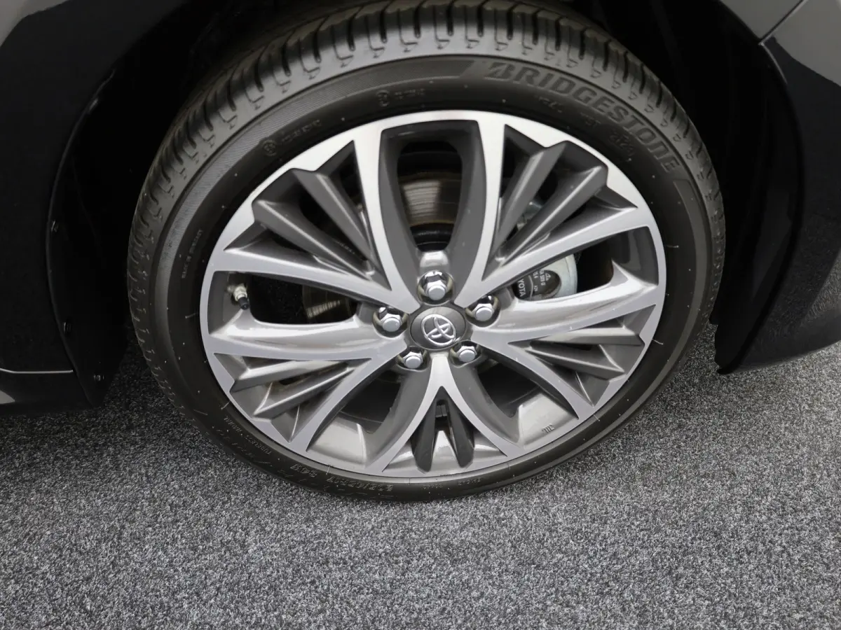 1.5 Hybrid 130 Executive | BSM | Parkeersensoren V&A | Stoel & Stuur verw. | Prijs Rijklaar!!