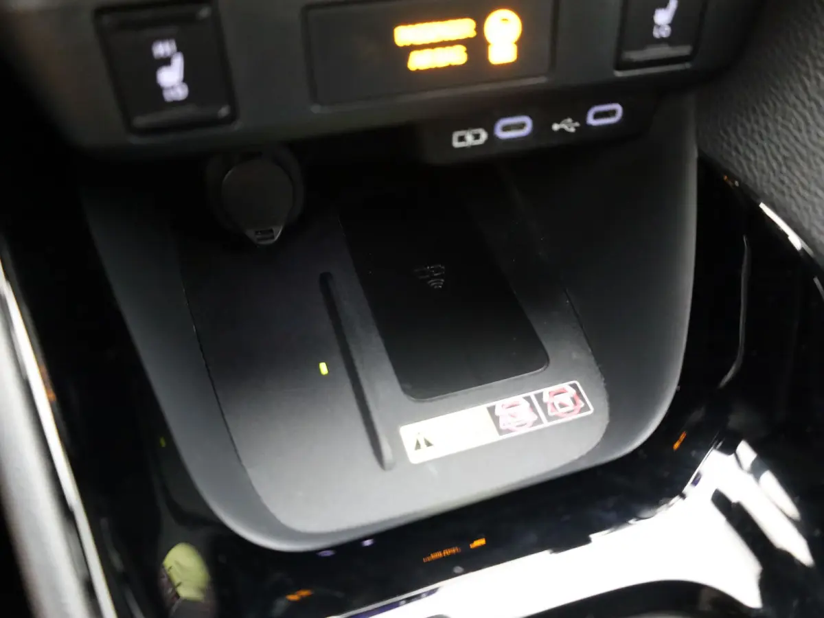 1.5 Hybrid 130 Executive | BSM | Parkeersensoren V&A | Stoel & Stuur verw. | Prijs Rijklaar!!