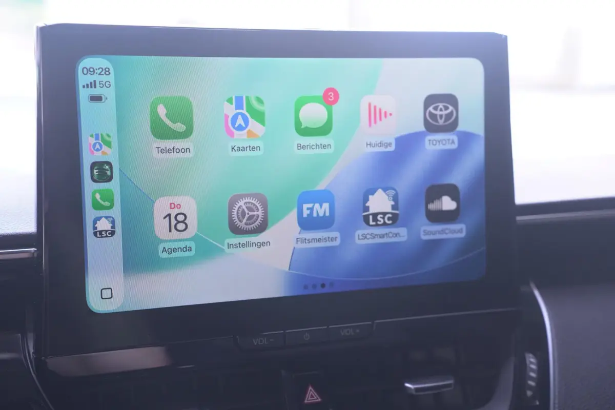 Hybrid 200 Business Plus navigatie camera stoel/stuur-verwarming half-lederen bekleding apple-carplay private-glas lane-assist groot-licht assist stuurbediening