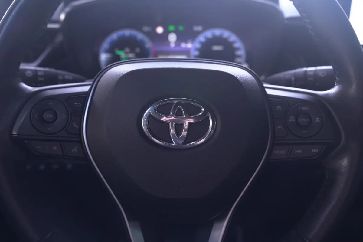 Hybrid 200 Business Plus navigatie camera stoel/stuur-verwarming half-lederen bekleding apple-carplay private-glas lane-assist groot-licht assist stuurbediening