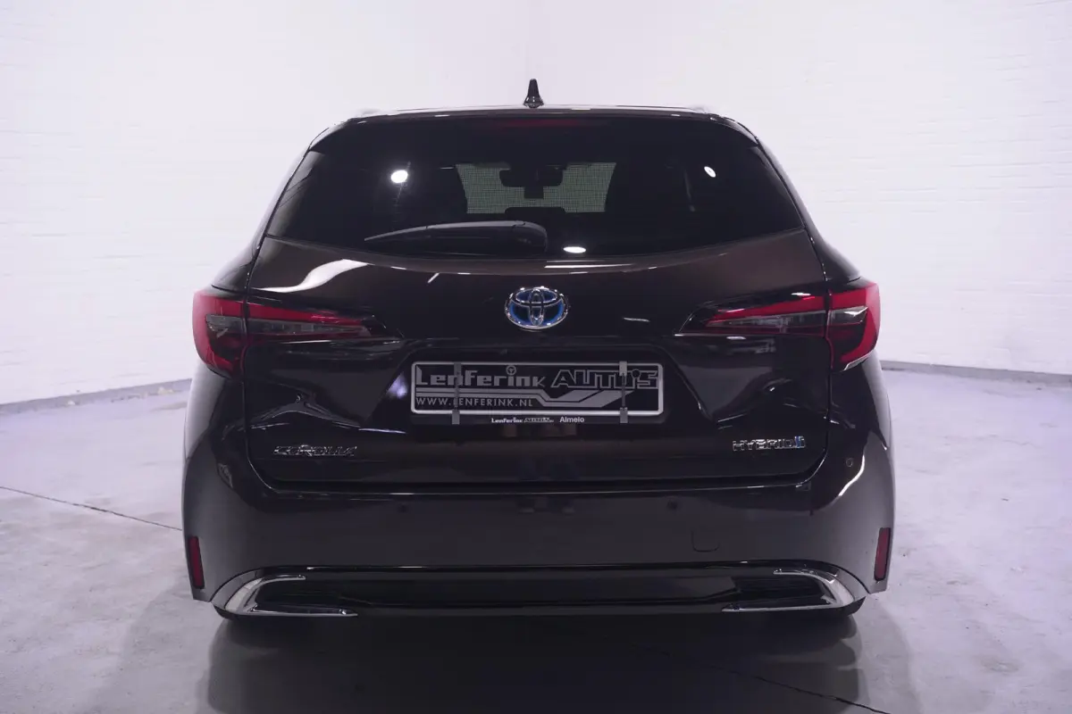 Hybrid 200 Business Plus navigatie camera stoel/stuur-verwarming half-lederen bekleding apple-carplay private-glas lane-assist groot-licht assist stuurbediening