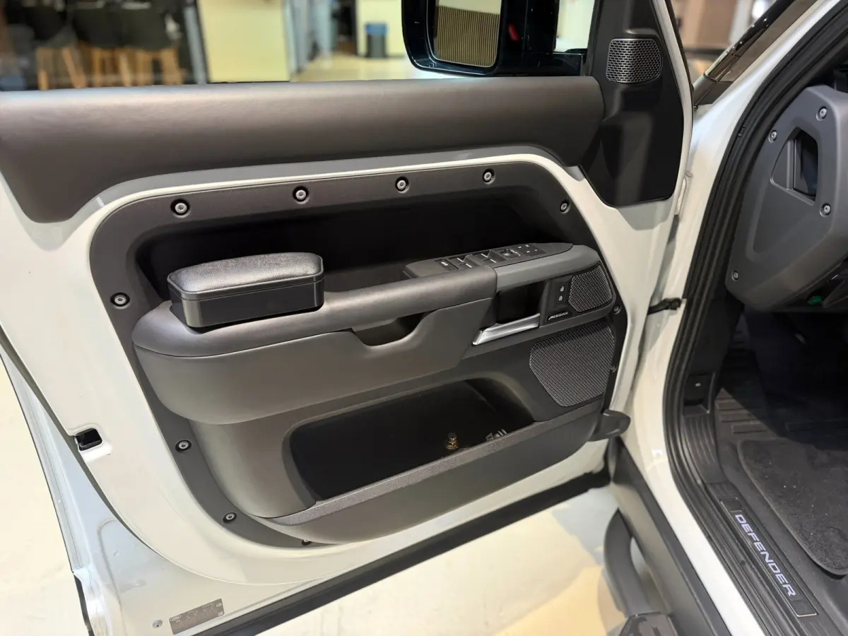 Hard Top 3.0 D200 MHEV X-Dynamic SE|Urban uitvoering|Pano|HSE|HUD|StandkachelKeyless|Memory|Meridian