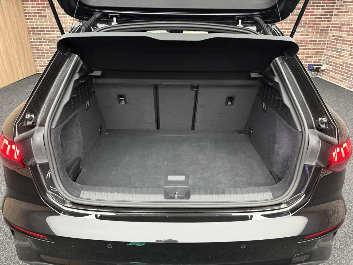 30 1.0TFSI 110PK S-line Stoelverwarming | Adaptieve cruise | Parkeersensoren | Apple Carplay/Android Auto