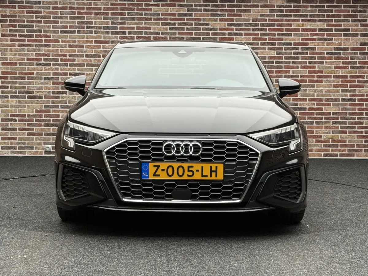 30 1.0TFSI 110PK S-line Stoelverwarming | Adaptieve cruise | Parkeersensoren | Apple Carplay/Android Auto