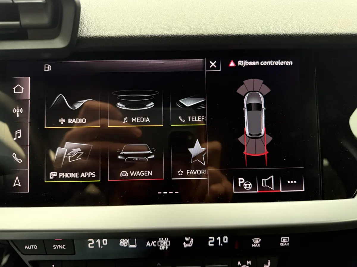 30 1.0TFSI 110PK S-line Stoelverwarming | Adaptieve cruise | Parkeersensoren | Apple Carplay/Android Auto