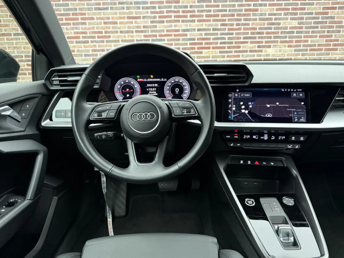 30 1.0TFSI 110PK S-line Stoelverwarming | Adaptieve cruise | Parkeersensoren | Apple Carplay/Android Auto