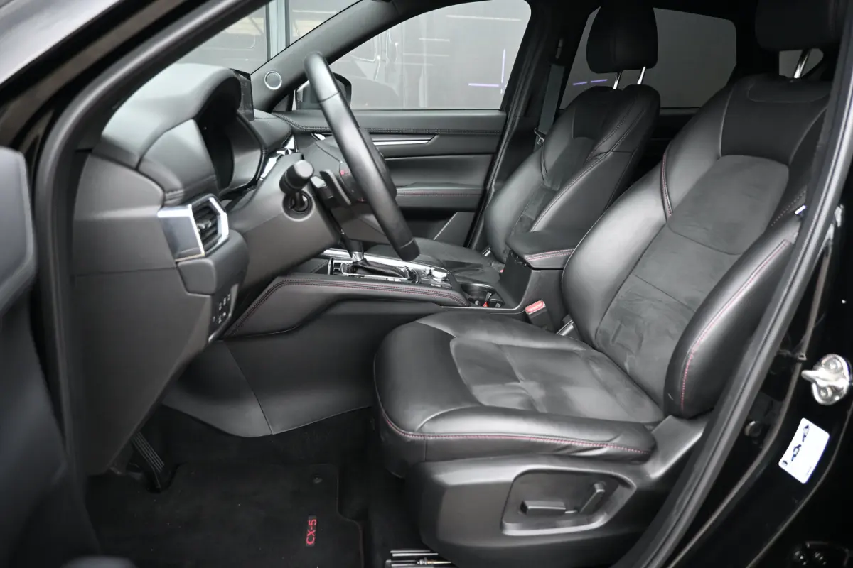 2.0 SkyActiv-G 165 Homura | Alcantara | 360 Camera | HUD | Dodehoekdetectie | Elektr. Stoelen | Stoelverwarming | !!