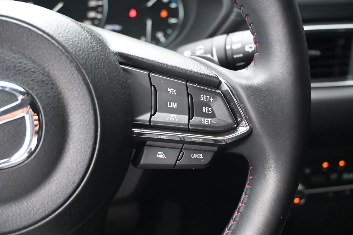 2.0 SkyActiv-G 165 Homura | Alcantara | 360 Camera | HUD | Dodehoekdetectie | Elektr. Stoelen | Stoelverwarming | !!
